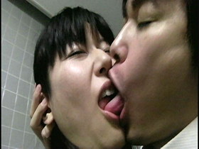 公衆肉便器 痴●レ○プ映像 性暴力の現状12人　サンプル画像17